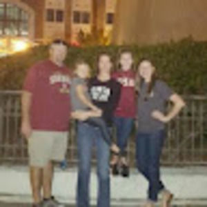 Meet your Posher, Kelly